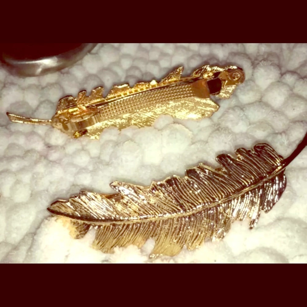2x Gold Leaves Hair Accessories